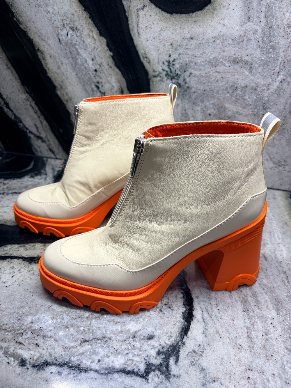 Sorel Kinetic Impact Zip Leather Ankle Boots Cream Orange Women’s Size 7.5